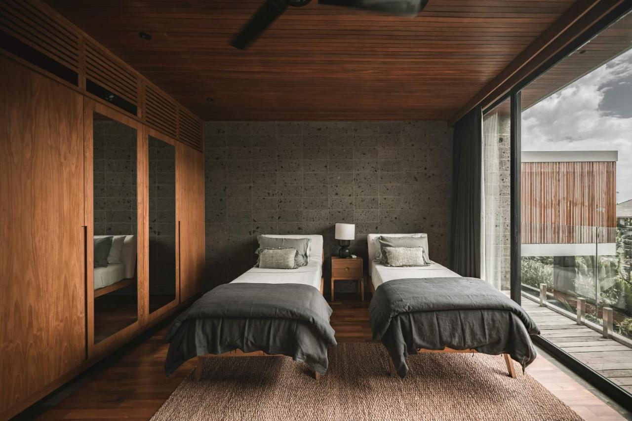 The Riverhouse Canggu Extérieur photo